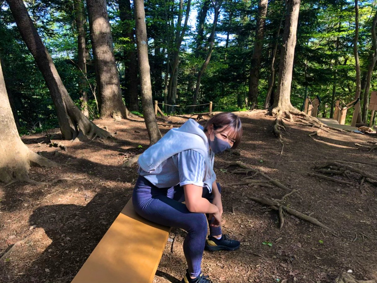 オフは登山してきました！
靴を完璧間違えました！！笑
ビショ濡れです！！！

登山スタート→途中経過→頂上

#総合格闘技 #格闘技 #女子格闘技 #寝技 #柔術 #打撃 #筋肉女子 #筋トレ #mma #deepjewels #bjj #kickboxing #boxing #workout #休日 #登山 #疲れた