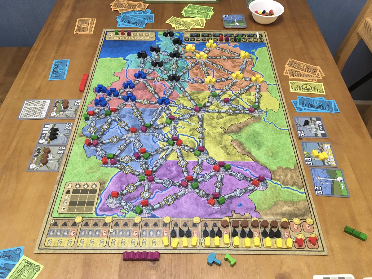 forest_eno's tweet photo. 1st play of #PowerGridboardgame on German map, turn order, bidding, resource management, network building all well balanced in this box!電力会社-充電完了 初プレイ、最終ラウンド発電所にお金かけ過ぎて送電施設建設足りなくて敗北🥲 #boardgames #tabletopgames #ボドゲ #ボードゲーム https://t.co/Bu1tVIA1fu