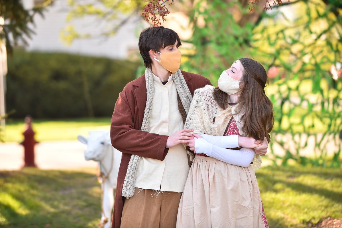 Saint Viator Theatre tweet media