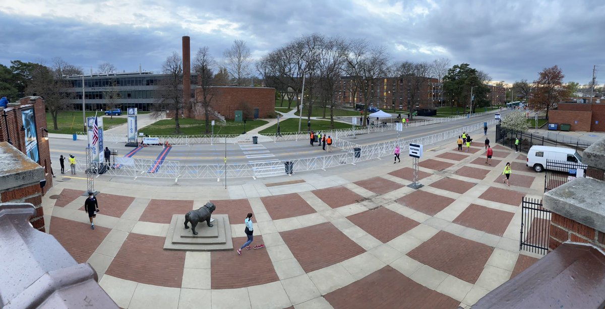 Drake Facilities and Events (@drakeeventstaff) on Twitter photo 2021 Drake Relays are here! Road race runners are off. 
#MyDrakeRelays 2021 Drake Relays are here! Road race runners are off. 
#MyDrakeRelays