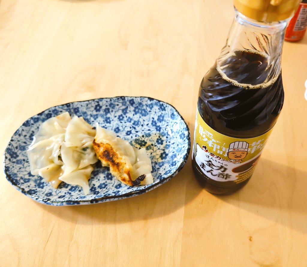 まぐろ 全力フーズ様ぽんちゃんの全力まん酢頂きました 早速手作り餃子 蒸し豚もやしで使用 果実の旨味たっぷりでもう半分以下になっちゃいました ありがとうございました ぽんちゃんの全力まん酢 まんちゃんの全力ぽん酢 全力ぽん酢 全力フーズ