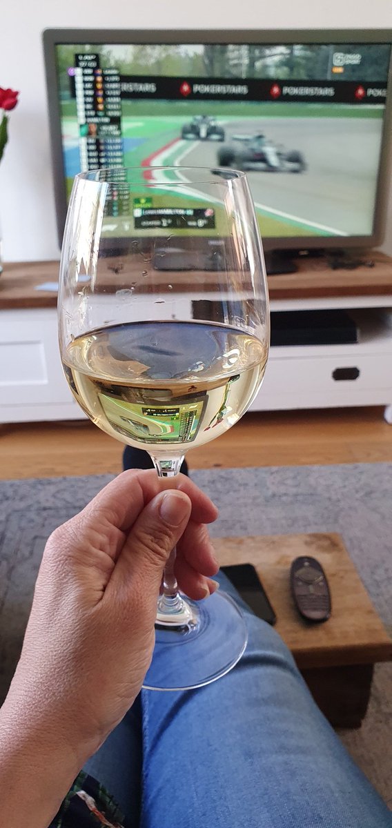 Lekker hoor! Zowel de winst als de wijn 🥂🍾