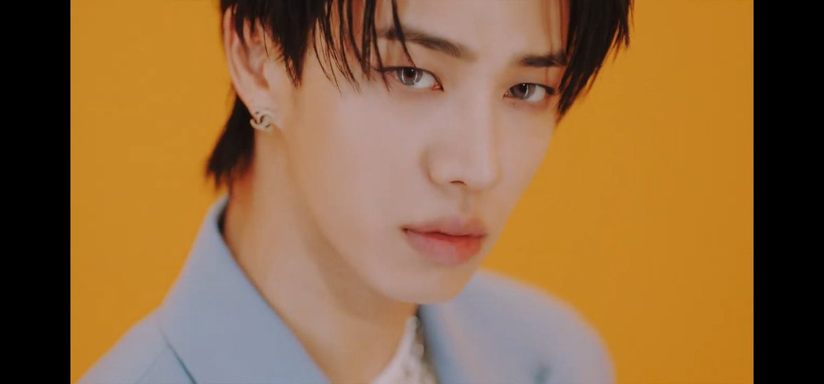 Mom i'm scared with the visual