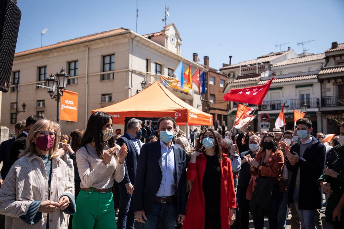 CiudadanosCs's tweet image. 🧡 ¡Gracias a todos los que nos han acompañado vía telemática y desde El Molar en el Gran Acto Ciudadano!
👉Seguiremos recorriendo la Comunidad de Madrid con el #EquipoCs.
🗳 Este #4M tenemos una oportunidad para frenar a los extremos.
🍊 #EligeCentro, elige @BalEdmundo.
