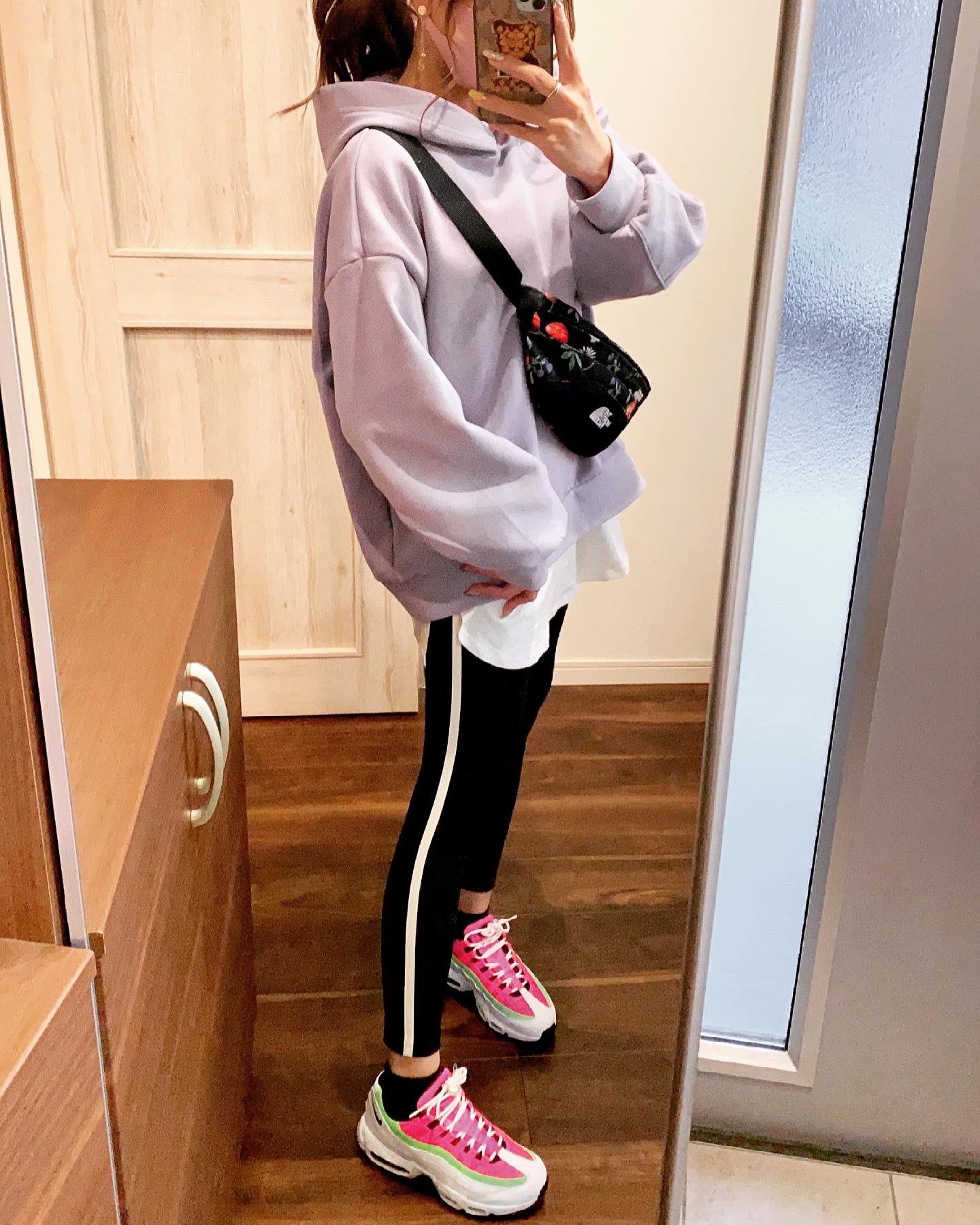 تويتر Naru2 على تويتر スポーツコーデ ユニクロキッズのレギンスよき Ootd ユニクロ Uniqlo Gu スポーツコーデ Terawearemu Terawear Tera活 プチプラのあや あやらー しまむら ナイキスニーカー ナイキエアマックス95 T Co