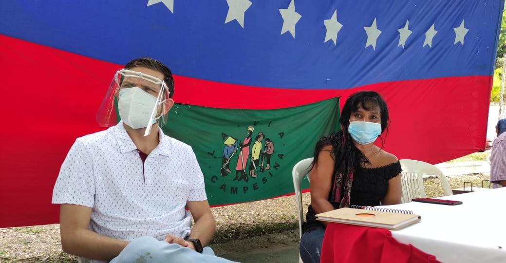 davidjhg's tweet photo. Finalmente participamos en un encuentro con el movimiento campesino donde participaron varios estados.
Este encuentro se realizó en el marco del Día Internacional de la Lucha Campesina.
Liderazgo fuerte, Unidad en la organización popular y lealtad al proyecto bolivariano https://t.co/KwgUQ7HGuQ
