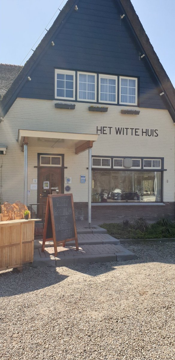 Thuis Trophy (@thuistrophy) on Twitter photo Next stop: <a href="/HetWitteHuisOlt/">Hotel Het Witte Huis</a> Lekkere broodjes mét verse jus d'orange én lekker weer! #rally #thuistrophy2021 #genieten Next stop: <a href="/HetWitteHuisOlt/">Hotel Het Witte Huis</a> Lekkere broodjes mét verse jus d'orange én lekker weer! #rally #thuistrophy2021 #genieten