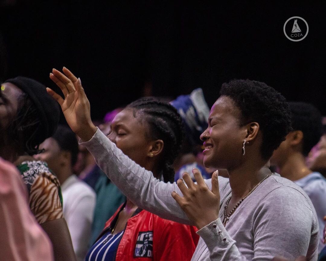 coza_ilorin's tweet photo. #ServiceReport  #COZASundays

You are all that matters. 
We put you before our melody
We raise you higher than our pedigree

We bow before our King
We are kings because of Him

#worship #cozailorin #heavenonearth https://t.co/1GnAWzsNkK