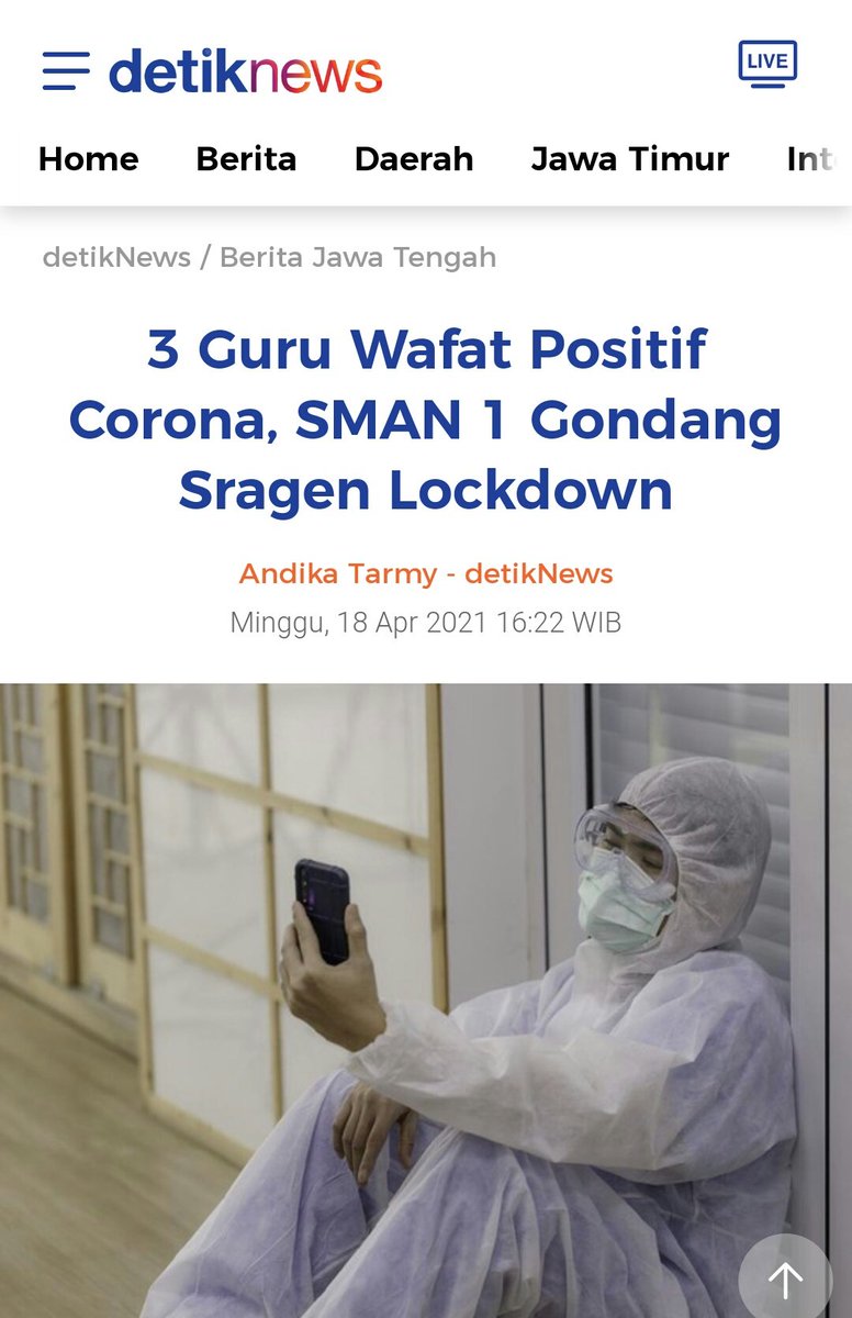 PartaiSocmed's tweet photo. Suatu kejadian yg terlalu mudah ketebak hasilnya. 
Pejabat pusat maupun daerah yg ngeyel memaksakan sekolah tatap muka sebaikya bertanggung jawab atas setiap korban yg jatuh akibat kebijakan tololnya. Jangan berlindung dibalik surat persetujuan orang tua siswa. https://t.co/S7JCVrC2WE