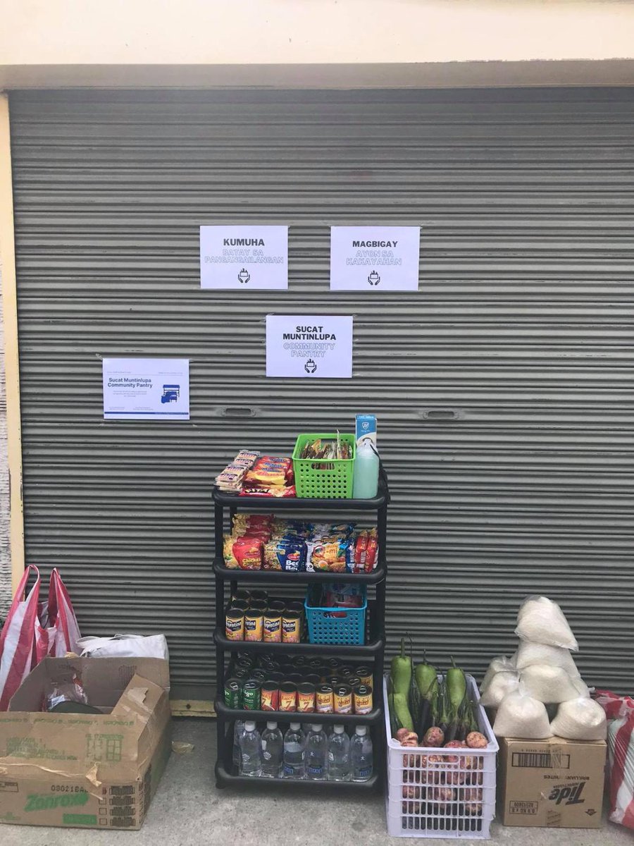 rapplerdotcom's tweet photo. Sucat, Muntinlupa community pantry is now open!

LOOK: Inspired by the Maginhawa community pantry, residents in Sucat in Muntinlupa City also set up their own community pantry.

📷: Ayla Conda https://t.co/7u7avT1vQJ