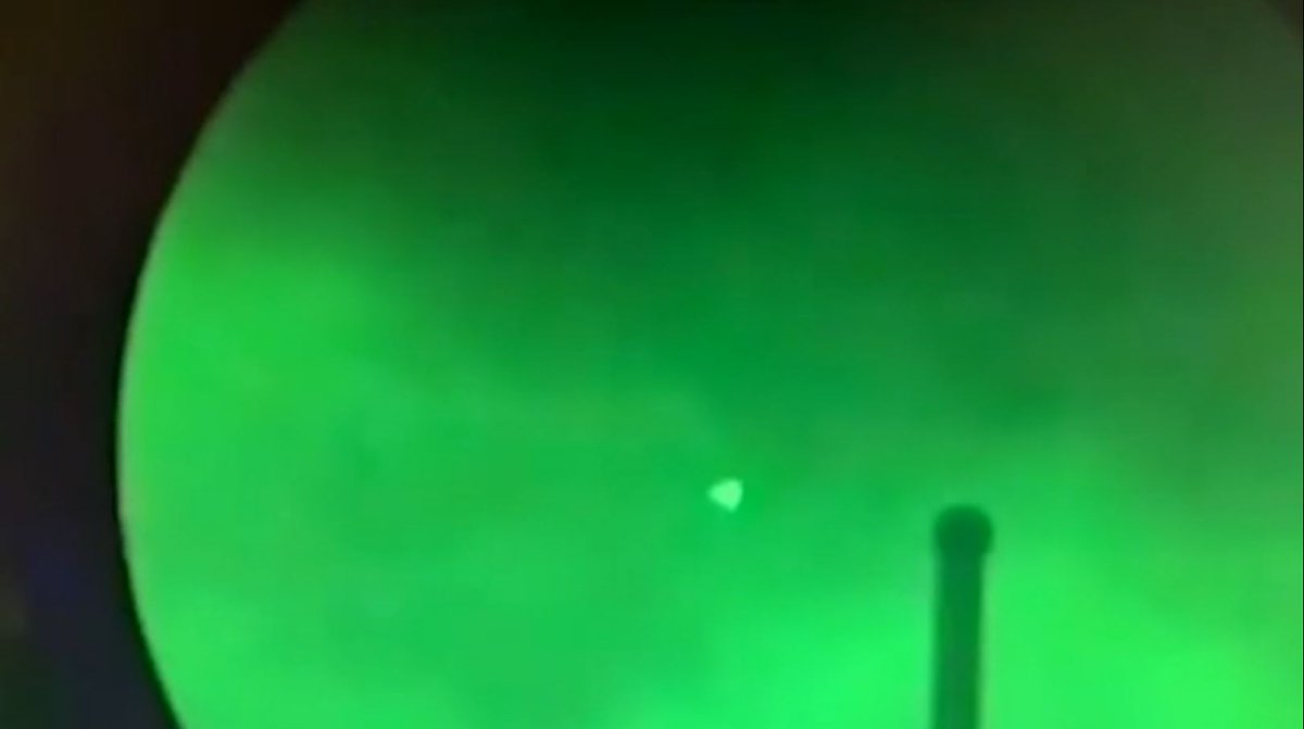 tvanouvelles's tweet image. Une vraie vidéo d’OVNI, confirme le Pentagone tvanouvelles.ca/2021/04/18/une…