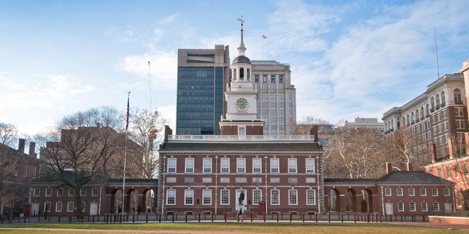 Independence Hall, where the Declaration of Independence and US Constitution were signed, is a #UNESCO site. These documents contain principles of freedom + democracy at the heart of American ideals, often tested on the battlefield. @INDEPENDENCENHP #WorldHeritageDay https://t.co/0De3la3I7k
