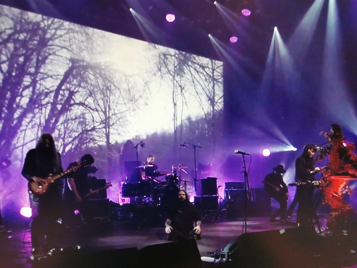 nancystrijbos's tweet image. Een heel fijn weekend afsluiten met #Wolvennest bij @roadburnfest.