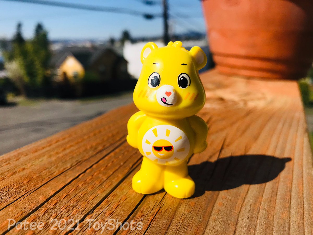 Have a wonderful Sunday Everyone!! It’s absolutely BEAUTIFUL outside today !!! Meet my lucky bear FunShine Bear !!!! #Funshinebear #CareBears  #SundayMotivation  #Toyshots #ToyPhotography