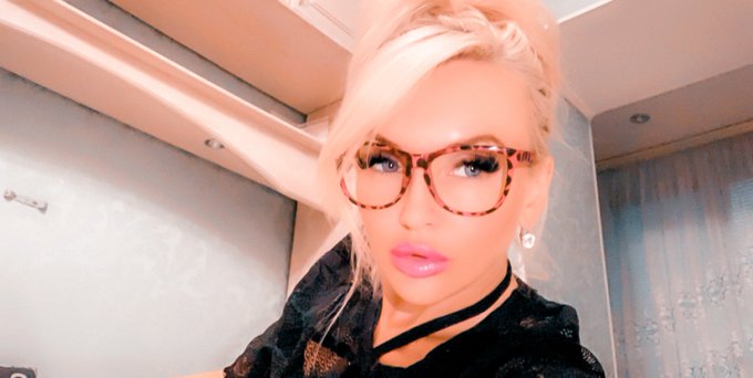 Waiting for you on my onlyfans... #glass #glasses #blondegirl https://t.co/MY46BfIGMY<a href="/tag/glass"class="tags">#glass</a><a href="/tag/glasses"class="tags">#glasses</a><a href="/tag/blondegirl"class="tags"><span>#blondegirl</span></a>