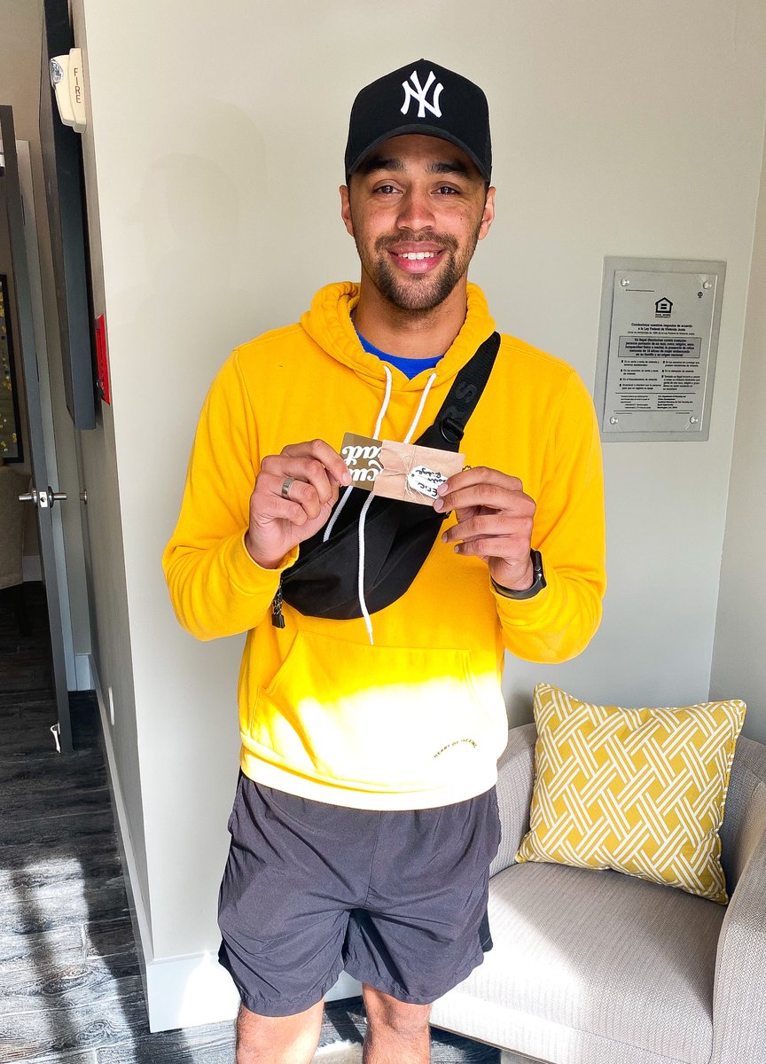SouthRidgeSC's tweet photo. This week’s #residentoftheweek goes to Eric. Congrats Eric! 🥳🎉👏 He won a $25.00 gift card to @biscuitheadgvl 🙌 Eric has been a South Ridge resident for a couple of years now and has also been called our “Resident Ambassador” (self-proclaimed, of course). 👏
#southridgesc https://t.co/OF06ul5NpL
