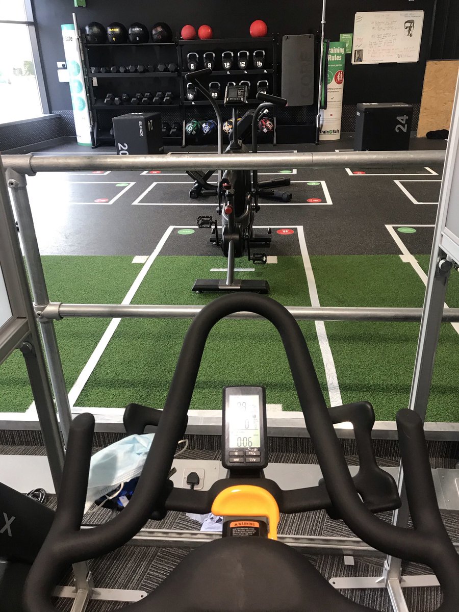 LoisSRoss's tweet photo. So good to have gyms open again! Time to burn off the lockdown energy 💪🏼 https://t.co/jvBc7lXsxA
