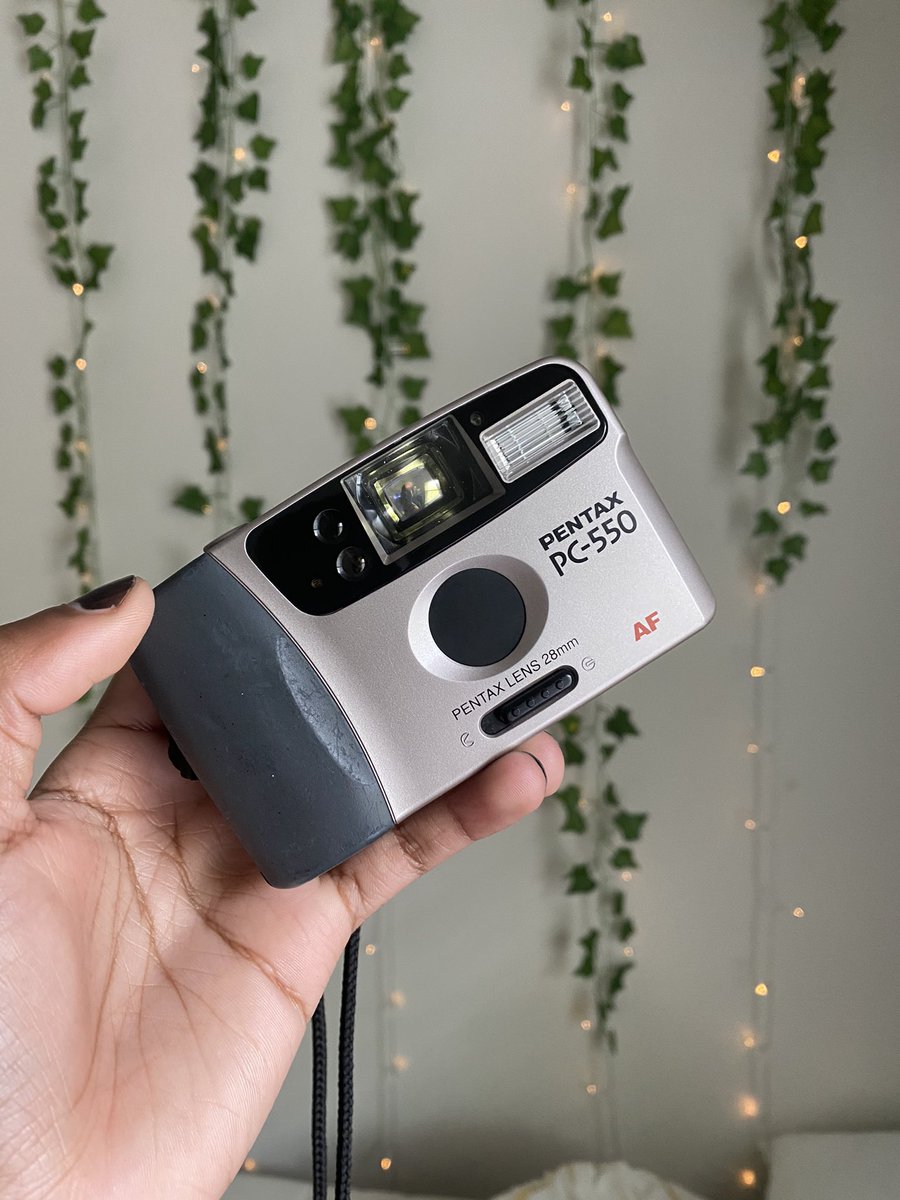 hcsrih's tweet photo. the camera vs. the film https://t.co/YltVpQeX0K