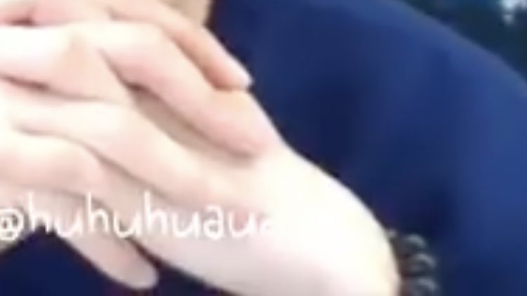 ✴︎𝑩 (@baekoomom56) on Twitter photo 