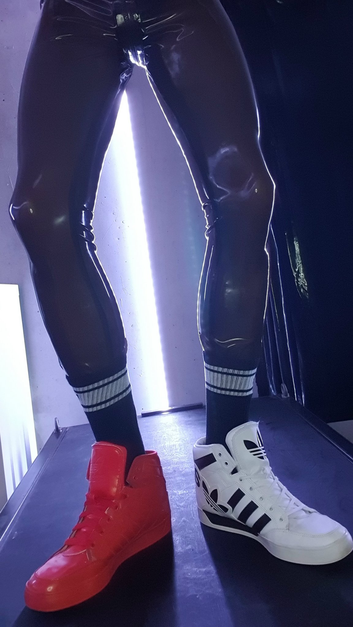 locked.in.rubber 18k on Twitter: