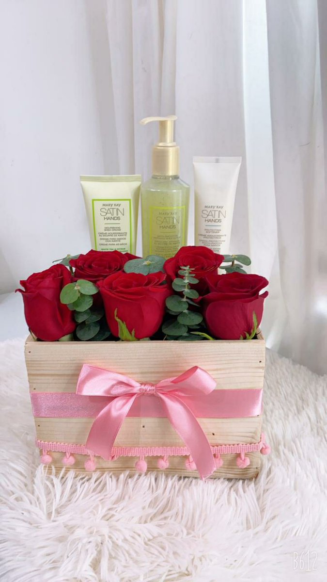 monicaseara1's tweet photo. Regala AMOR, regala MARY KAY...DIA DE LAS MADRES. Para más información me pueden escribir por DM.🌹🌹🎁🌹 https://t.co/19KT6zcHBz