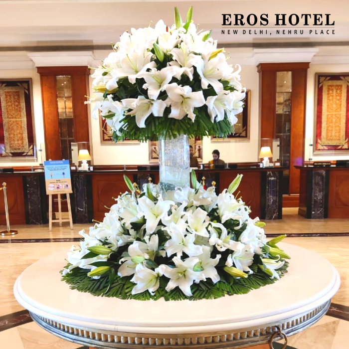 eroshotelnd's tweet image. This pristine white floral masterpiece makes every sight pleasant and appealing and our horticulture team helps us to accomplish that.

#LobbyDecor #ErosHotelNow