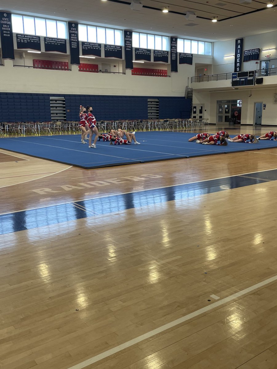 TMHS_Athletics's tweet image. MVC Cheer Championships.... Redmen Cheer put on a SHOW! 👏🏻👍🏻👊🏻