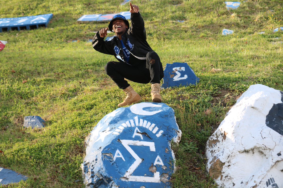 daydaesvibe's tweet photo. We are a probate #2, of ΦΒΣ Fraternity Inc.,
our name is DaMori Barker from Petersburg, Virginia .
Our line name is TrendΣetter
Why? “Cause it’s hard being like me, but somebody gotta do it” #phibetasigma1914 #aaapbsmade #phibetasigma #spr21 #trialphaterror #sexysigmas #gomab https://t.co/OscG7kxx6z