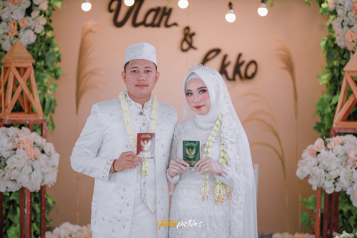 stulandarii's tweet photo. Hehe mananih suara mantan yg bangga dipacarin tpi g dinikahin🤪✌️ https://t.co/zpZWeKkXqV