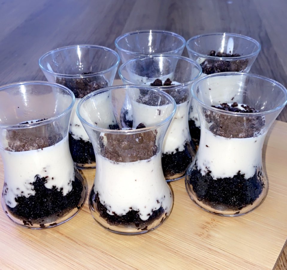 اختي مسويه حلا وتعبانة عليه بالاخير يجي اخوي يقول قربوا حلا الحمار الوحشي