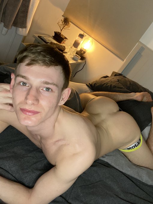 Johnjai’s pics and videos