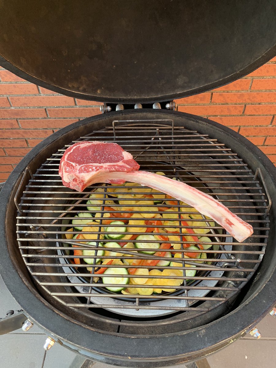 rv65_'s tweet photo. Tomahawk op de #blackbastard vanavond! https://t.co/suabhO2TyE