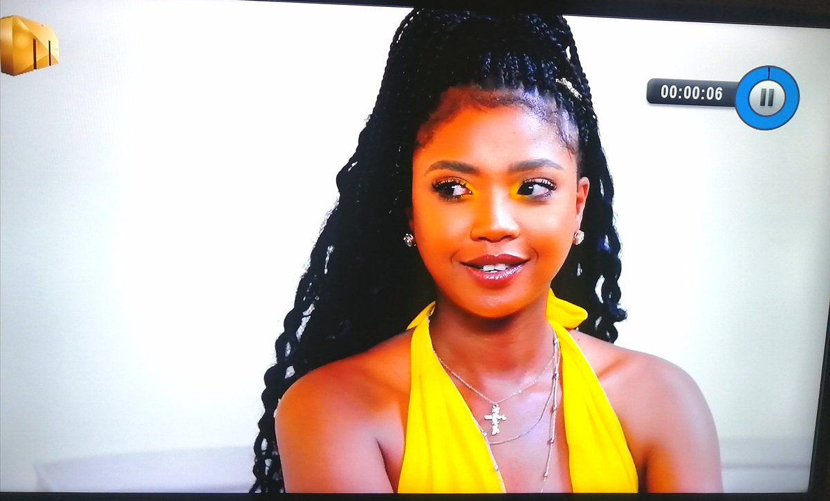 Hit like if you agree she's beautiful  #DateMyFamily