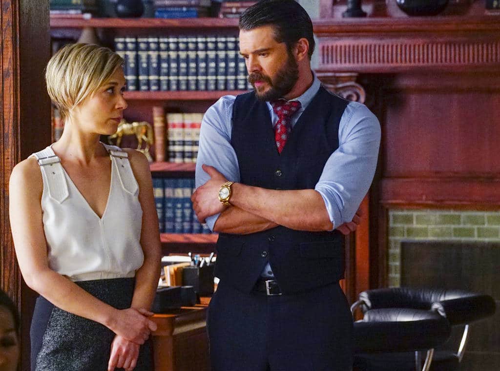 adrianomeismais's tweet photo. How it started               how it ended
#howtogetawaywithamurder
#leregoledeldelittoperfetto https://t.co/kW5qb2q7R9