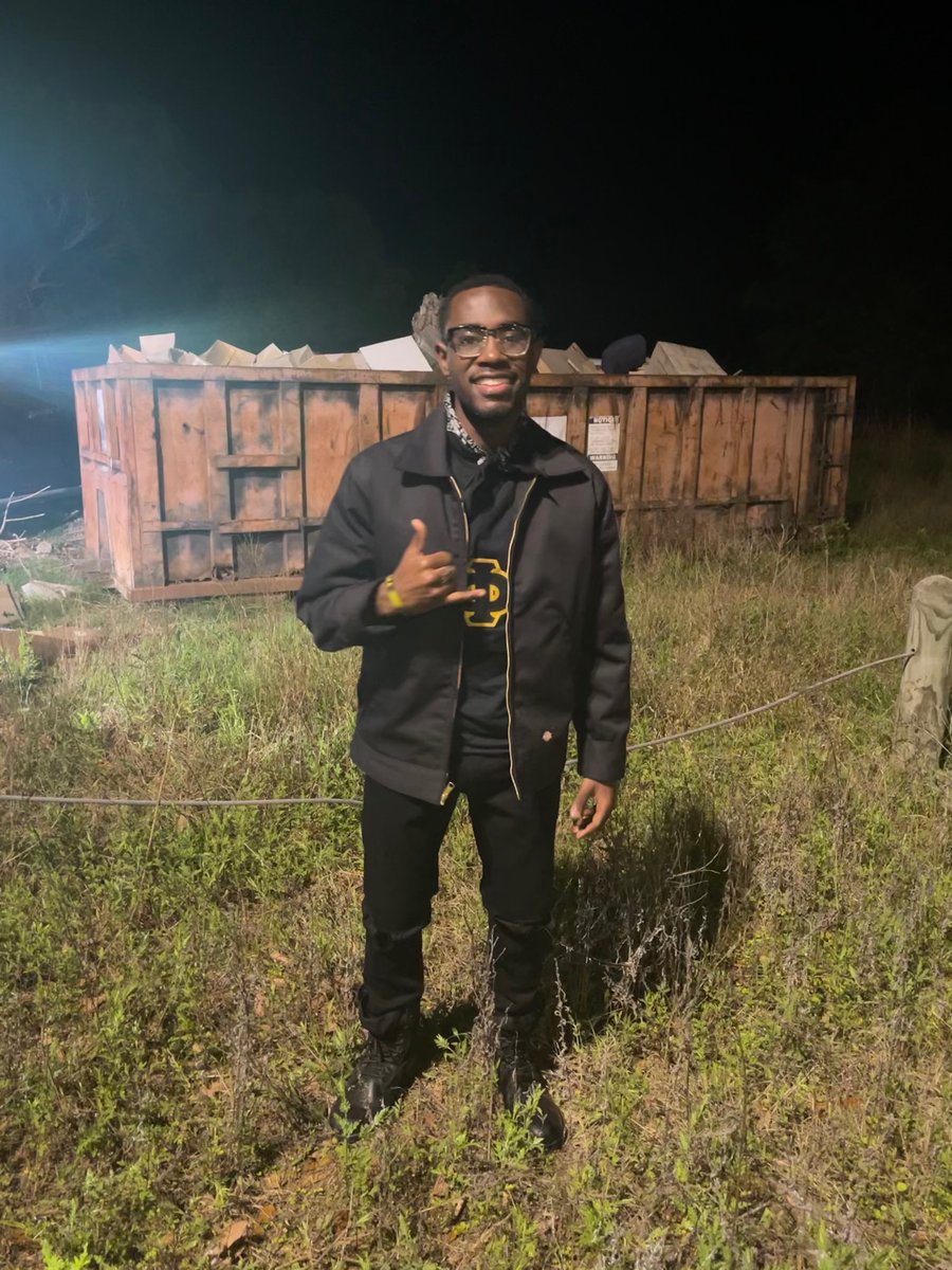 taylonowens's tweet photo. I know the decision I made was wise, of this I’m sure and have no doubt. 

Allow me to reintroduce myself as Suppressor 🤫 ΗΓ M.P.N.L.

#deuceclub https://t.co/zF7MwDZoG2