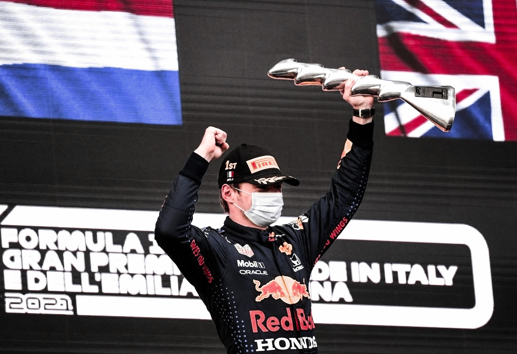 выиграть гран. себастьян феттель 2012. ф1 британии. Charles leclerc формула 1. себастьян феттель бадминтон.