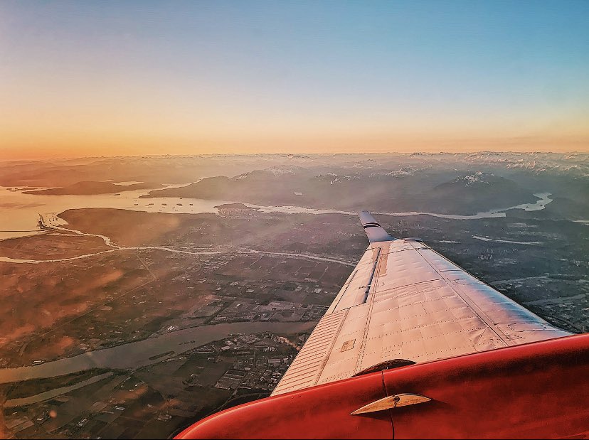 Golden hour departure 🌅🌅