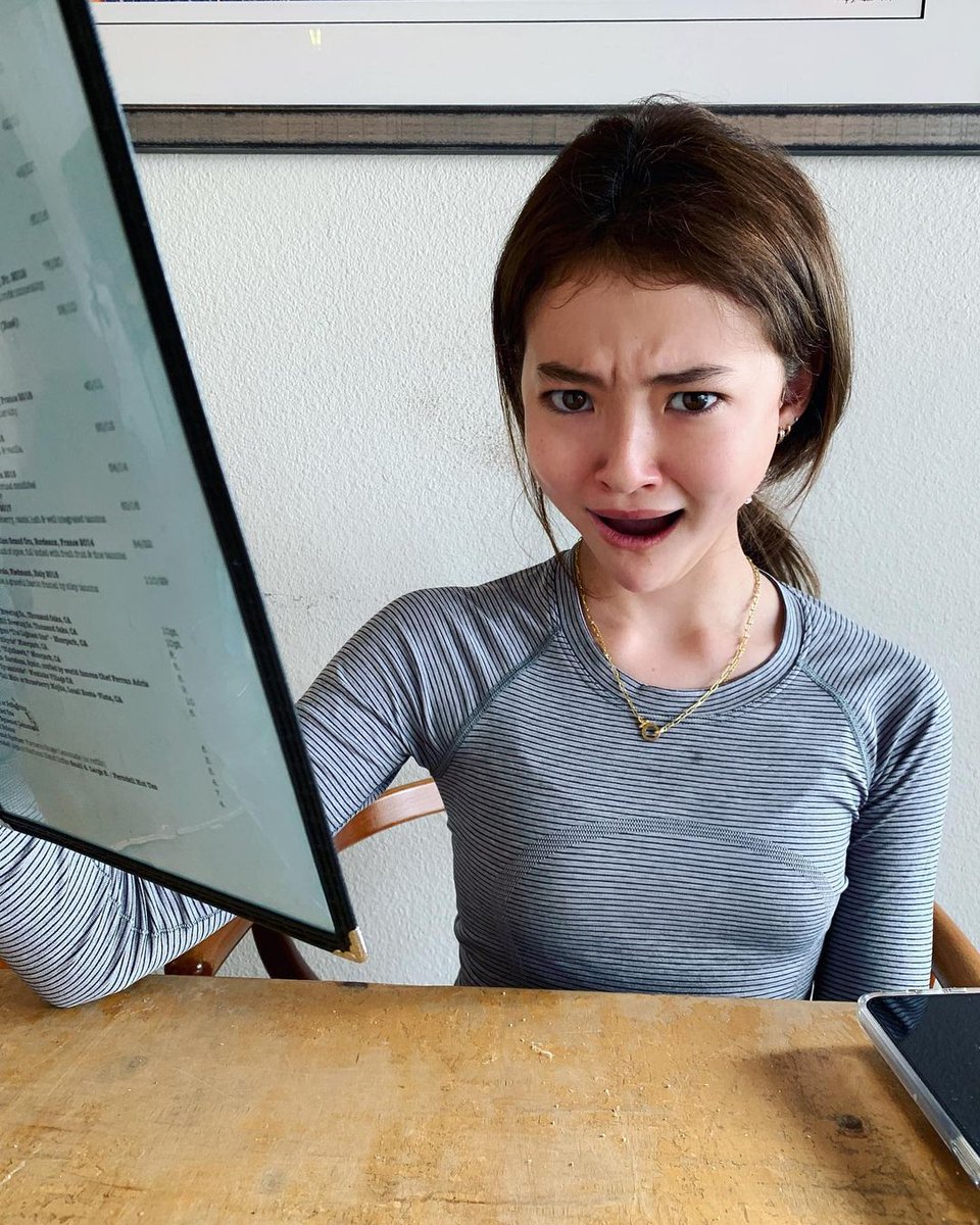 ellagross_py's tweet image. 🦋 — UPDATE 18/04/21

Actualización de Ella Gross en instagram 🧸💕

⇨Traducción:

&quot;La MEJOR cena en @moodyroosterwlv 🥘🍮😋 después 💪🏋🏻‍♀️&quot;

📲 Follow: @ellagross_paraguay 

- - - - - - - - - - -

#ellagross #model #trainee #yg #theblacklabel #ellagross_paraguay