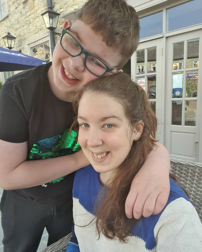 Had such a lovely day out with my boy today! 
To be totally honest: I ate the first PROPER meal in a really long time. It's funny how much being full feels exhausting. But definitely needed some veg, no matter how uncomfortable my belly now is! 
Love tha… instagr.am/p/CN0JpUkDQnf/