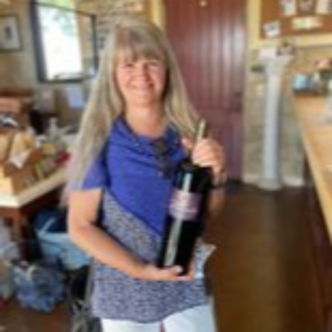 Congratulations to our April Pickup Party winners!  We loved seeing  familiar faces and enjoyed catching up with you all.  Thank you to our members for all of your support through this past year. 
We appreciate you so much.  Enjoy the Magnums Ladies!