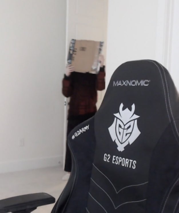 syykkuno's tweet image. i need a minute to process this