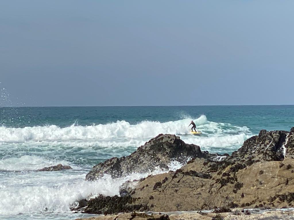 Trevone beach earlier 🌊🏄‍♂️ (Observed from a relaxing sitting position)
