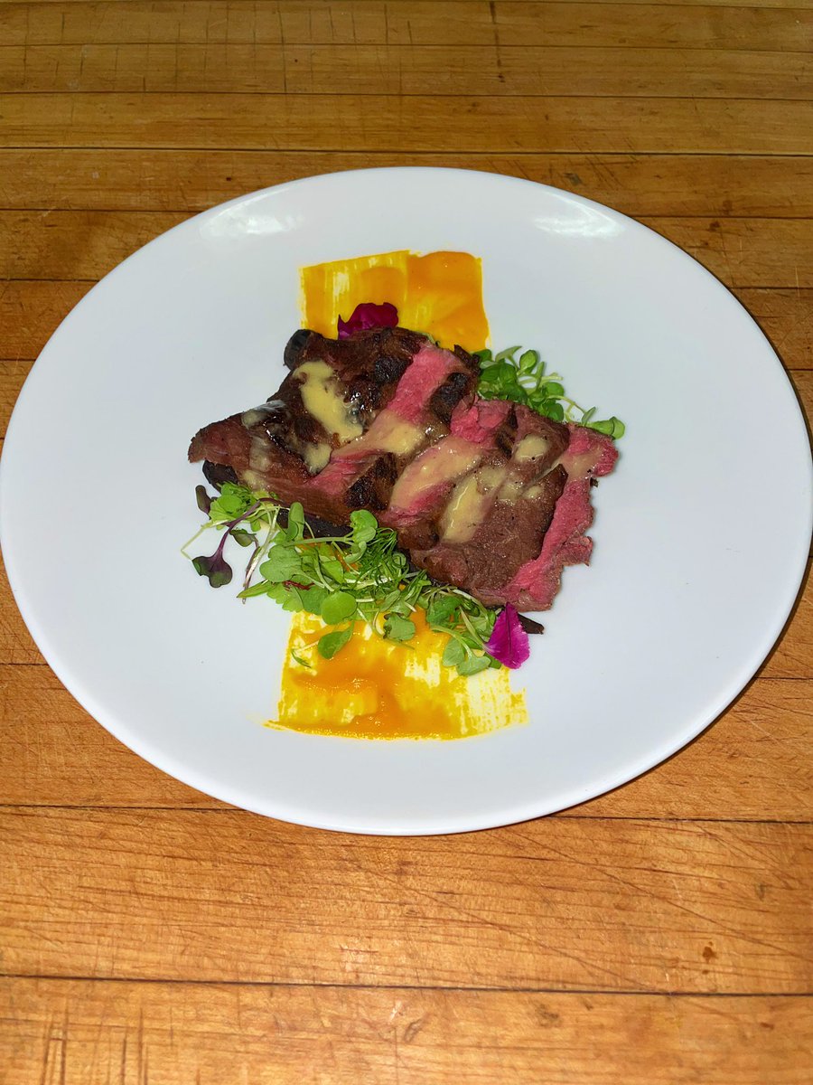 Chef_KiKi3053's tweet photo. “You entertain people who are satisfied. Hungry people can’t be entertained – or people who are afraid. You can’t entertain a
man who has no food.” -L.L.M🙏🏻
 •
 •
 #foodporn #food #chefsatwork #cookteam #underdogcooks #truecooks https://t.co/RebbgpaYrT