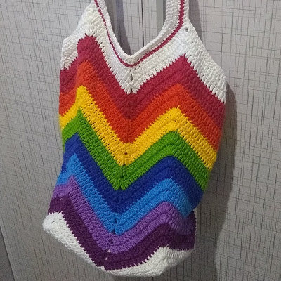 square bottom bolsa pattern