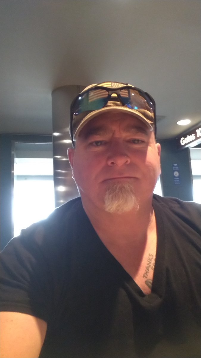 Lue Elizondo tweet media