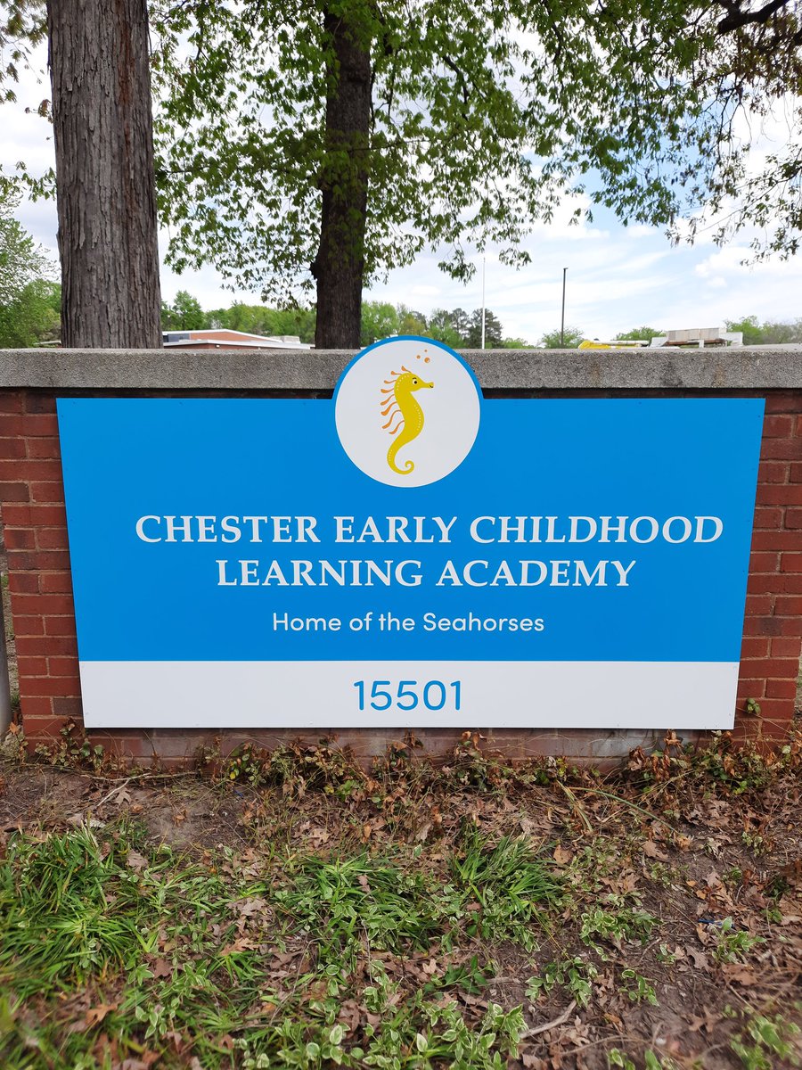 ceclaprincipal's tweet photo. Sunday surprise! Our school signs have been mounted! #oneccps @HeadStartCCPS @CCPSPreschool #CECLA #setsailwithcecla https://t.co/VmLD7MzSdp
