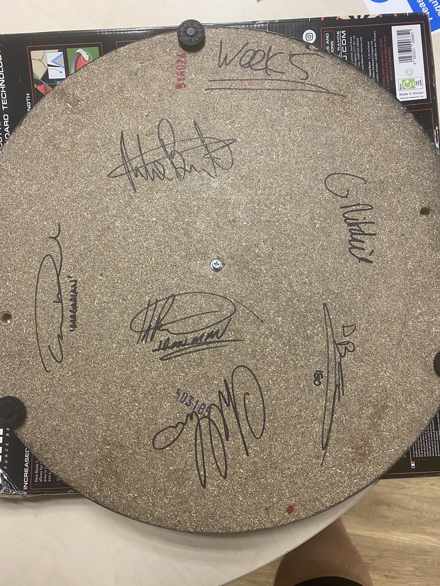 OfficialOLDarts's tweet photo. Giveaway 📢📢

2️⃣ x Signed Match Boards from week 4️⃣ &amp; 5️⃣ #ODLiveLeague 

All you need to do is 

1️⃣ Follow @OfficialOLDarts &amp; @ModusDarts180 

2️⃣ Like &amp; RT this post 💛🔄

3️⃣ Tag a mate 

Good luck everyone https://t.co/tjUBAI1POr