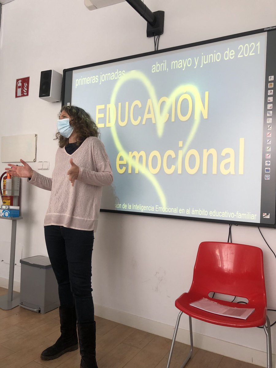 lenguasabroad's tweet photo. Taller Educación Emocional https://t.co/3KlD3hKfV2