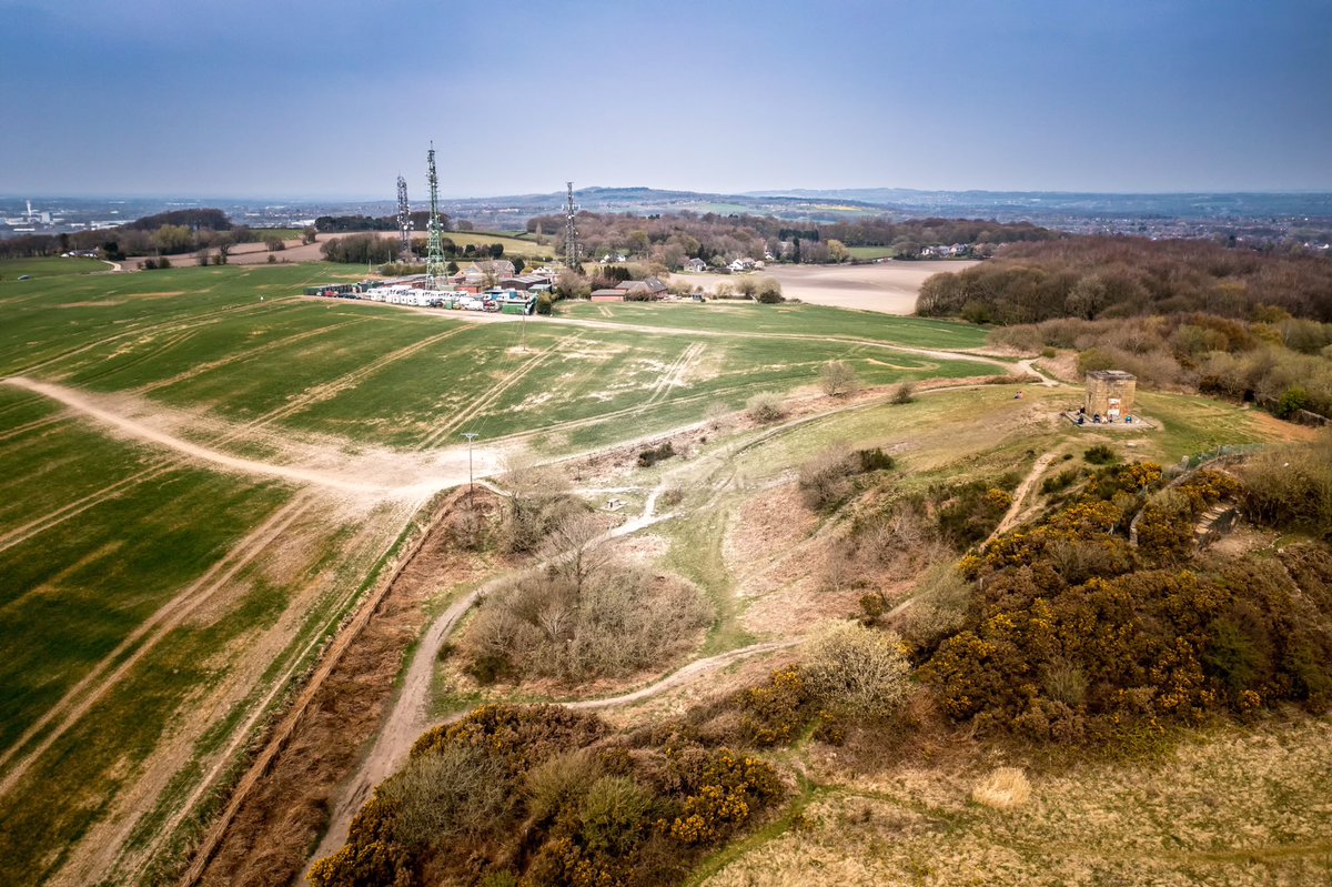 stevesamosa's tweet image. Billinge Hill 
#StHelens #billinge #aerialphotography #farming #dronehour #drones 
@ExploreLpool @Beau_Liverpool @whatsonsthelens @StHelensUnltd @BillingeBlog