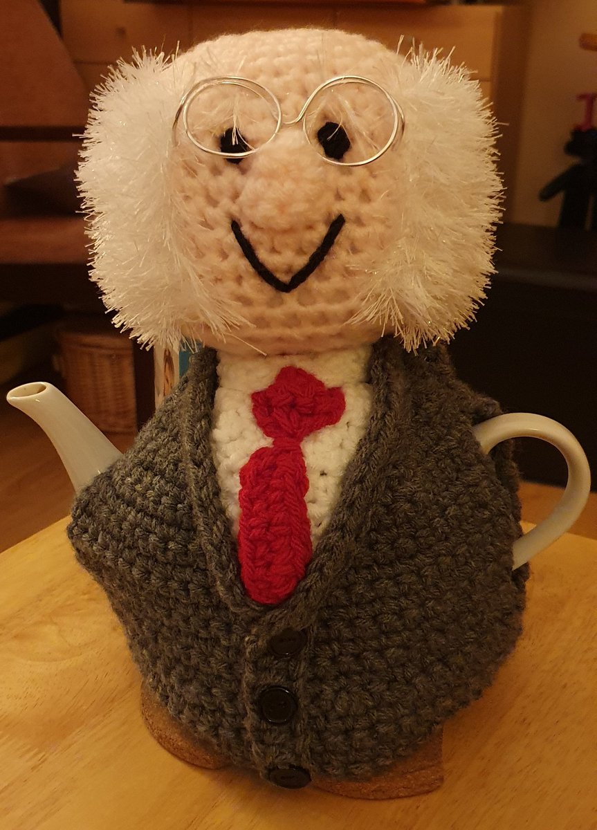 Claireissimo's tweet photo. As the only person in the country who has never met #MichaelD80, I would like to wish him a very happy birthday & hope we get to rectify the situation very soon. In the meantime, #MichaelT is keeping me company. Love ya Prez! 💚 @PresidentIRL https://t.co/YPZVBz4859